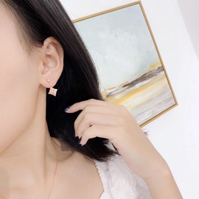 Louis Vuitton Earrings Comfortable 251737