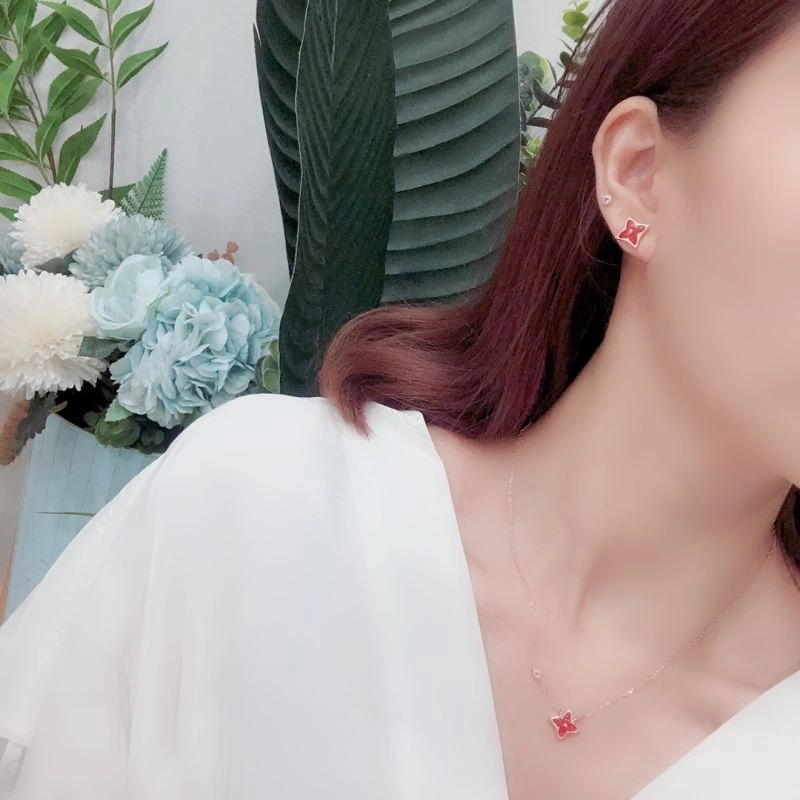 Trendsetting Louis Vuitton Earrings 251700