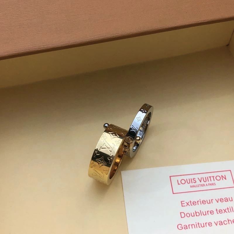 Louis Vuitton Earrings Lightweight 251532
