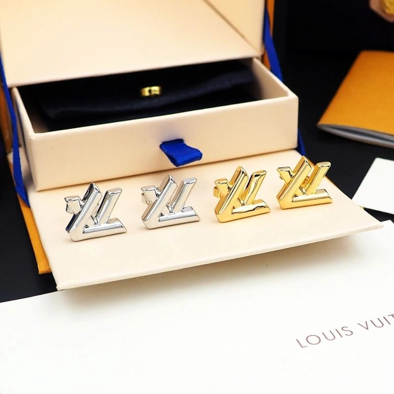 Louis Vuitton Earrings Attractive 251089