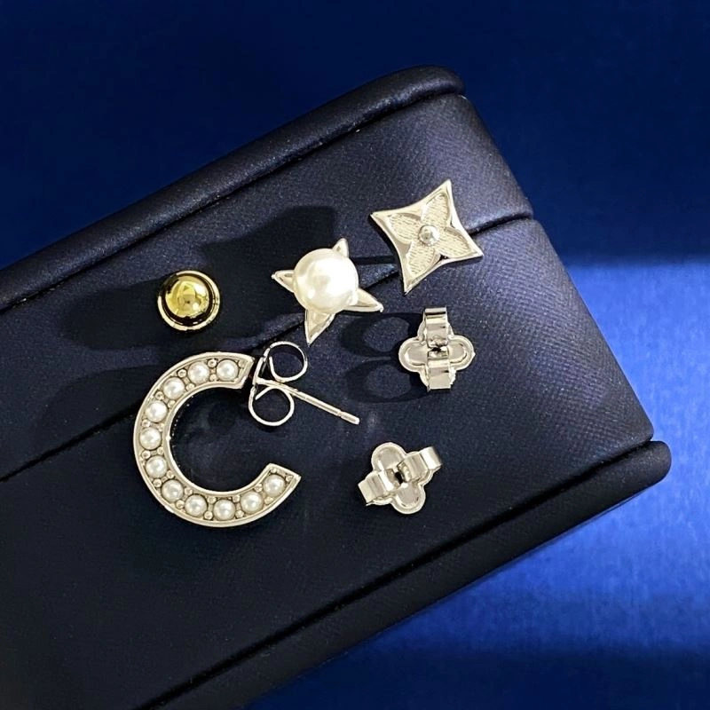 Youthful Louis Vuitton Earrings 251099