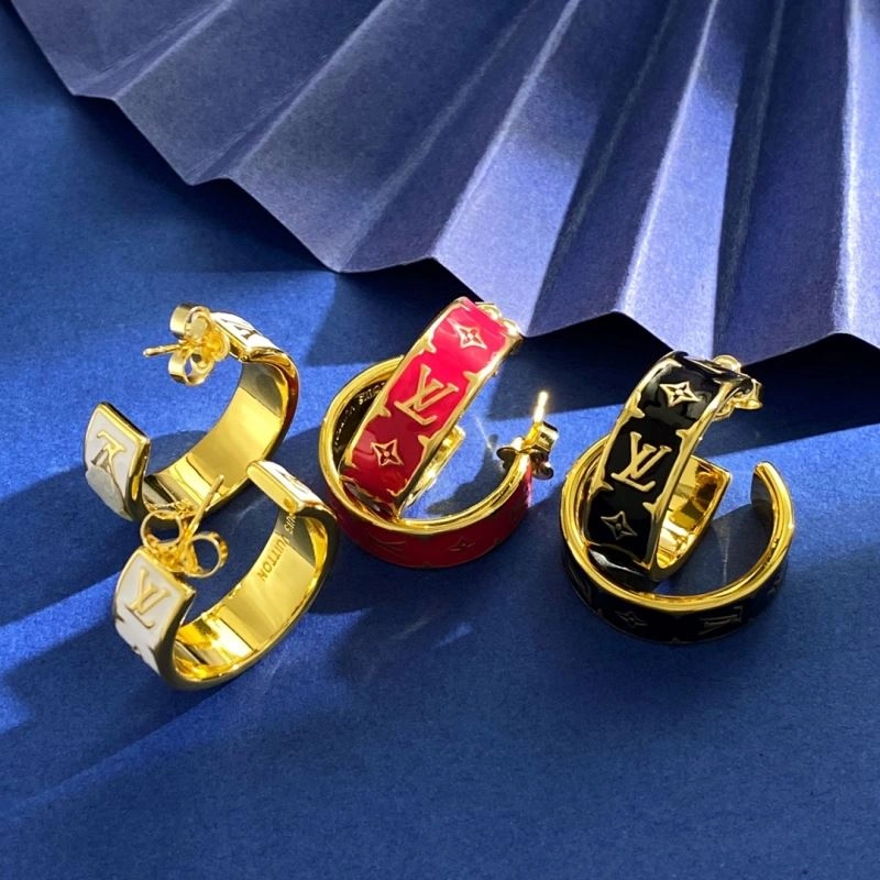 Minimalist Louis Vuitton Earrings 251101