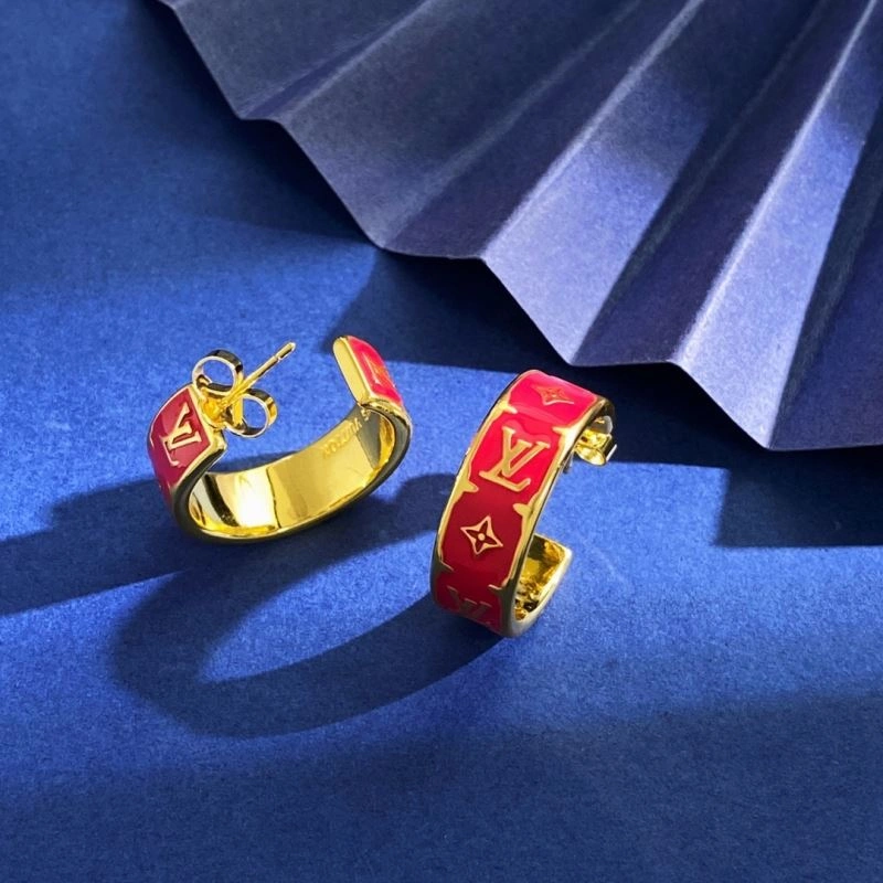 Minimalist Louis Vuitton Earrings 251101