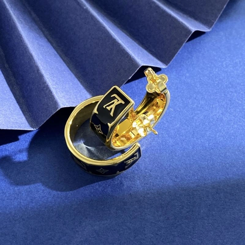 Minimalist Louis Vuitton Earrings 251101