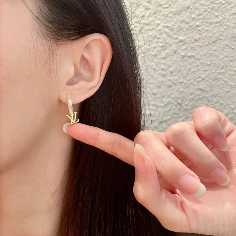 FashionForward Louis Vuitton Earrings 251085