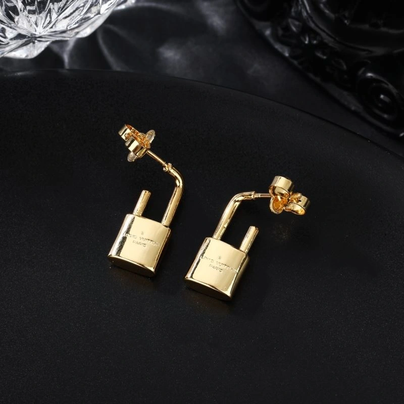 Minimalist Louis Vuitton Earrings 250953