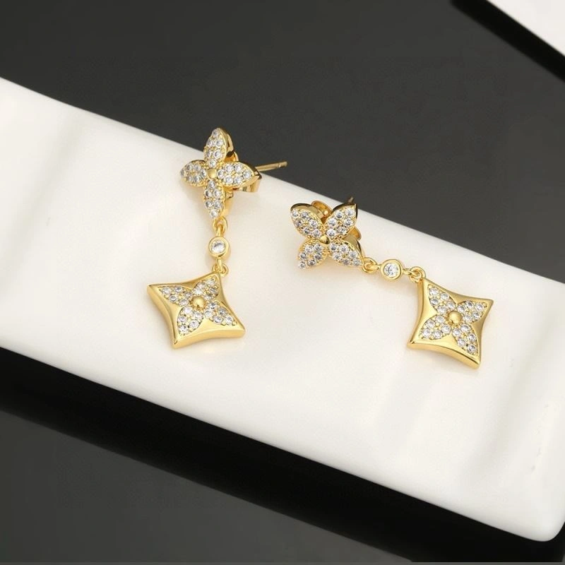 Soft Louis Vuitton Earrings 250938