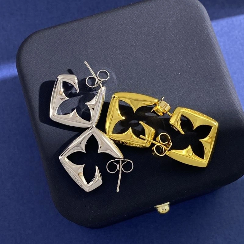 Minimalist Louis Vuitton Earrings 250935
