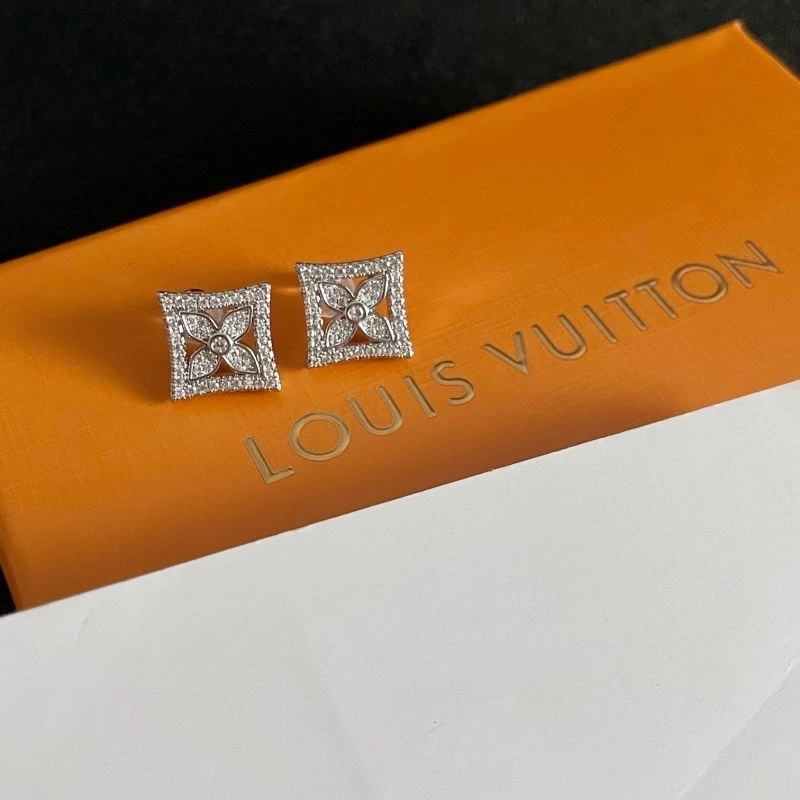 Timeless Louis Vuitton Earrings 250907