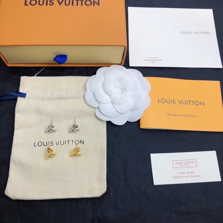 Louis Vuitton Earrings Chic 250931