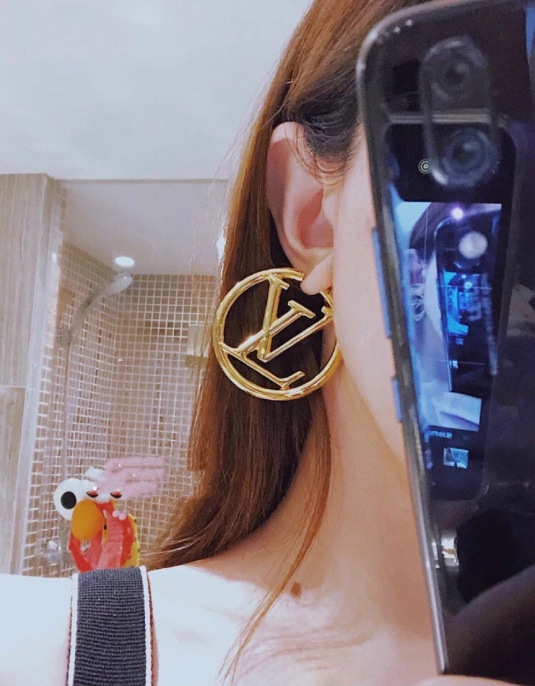 TechFriendly Louis Vuitton Earrings 250925