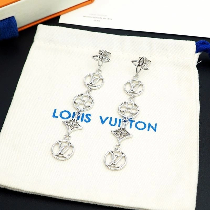 UrbanChic Louis Vuitton Earrings 250669