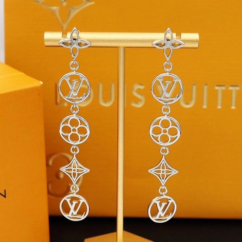 UrbanChic Louis Vuitton Earrings 250669