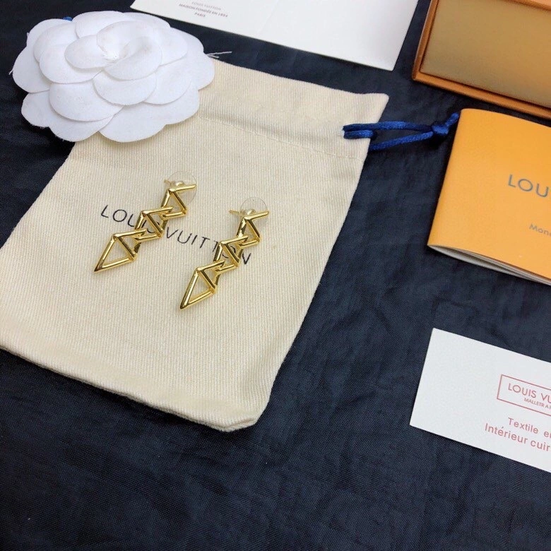 Sporty Louis Vuitton Earrings 250661