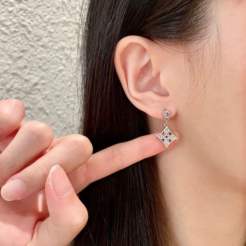 Louis Vuitton Earrings Supportive 250649