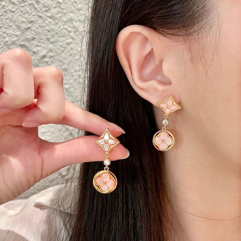 Unisex Louis Vuitton Earrings 250644