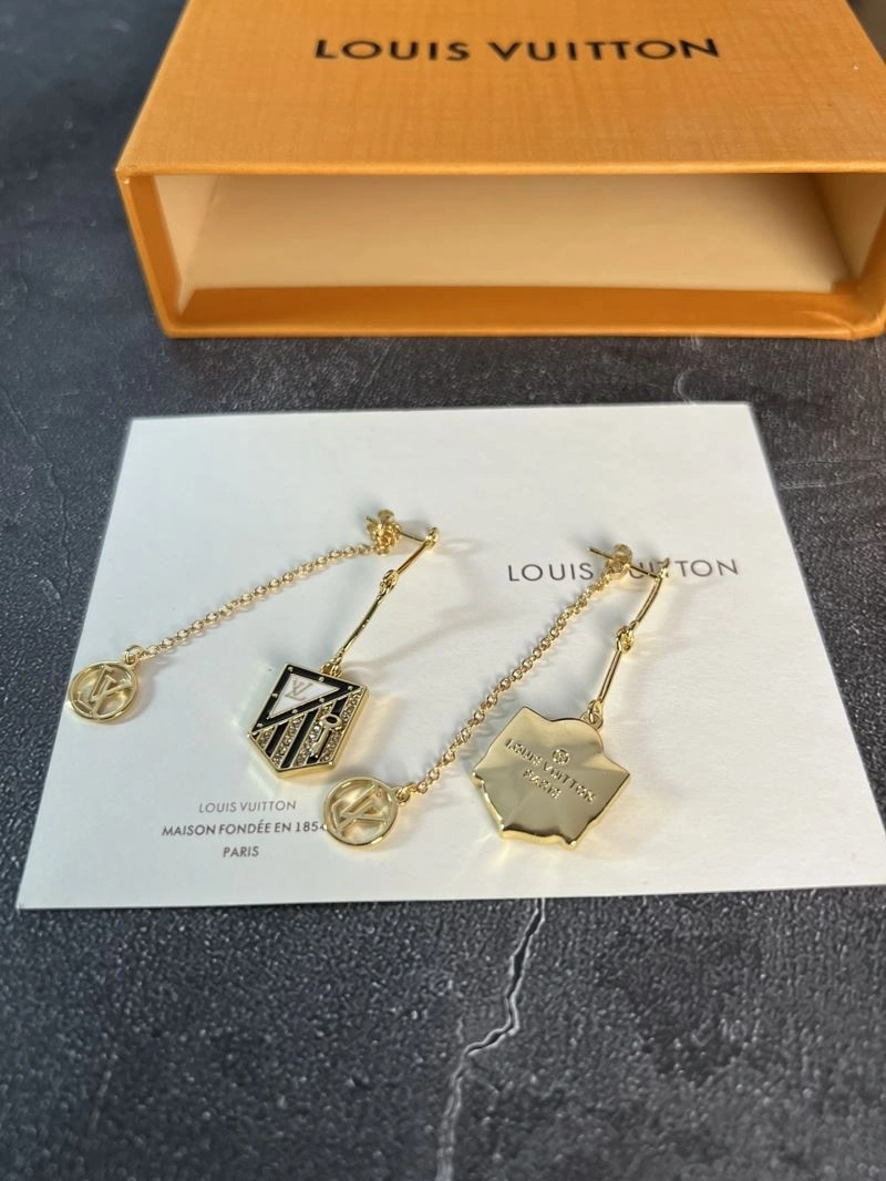 Stylish Louis Vuitton Earrings 250617