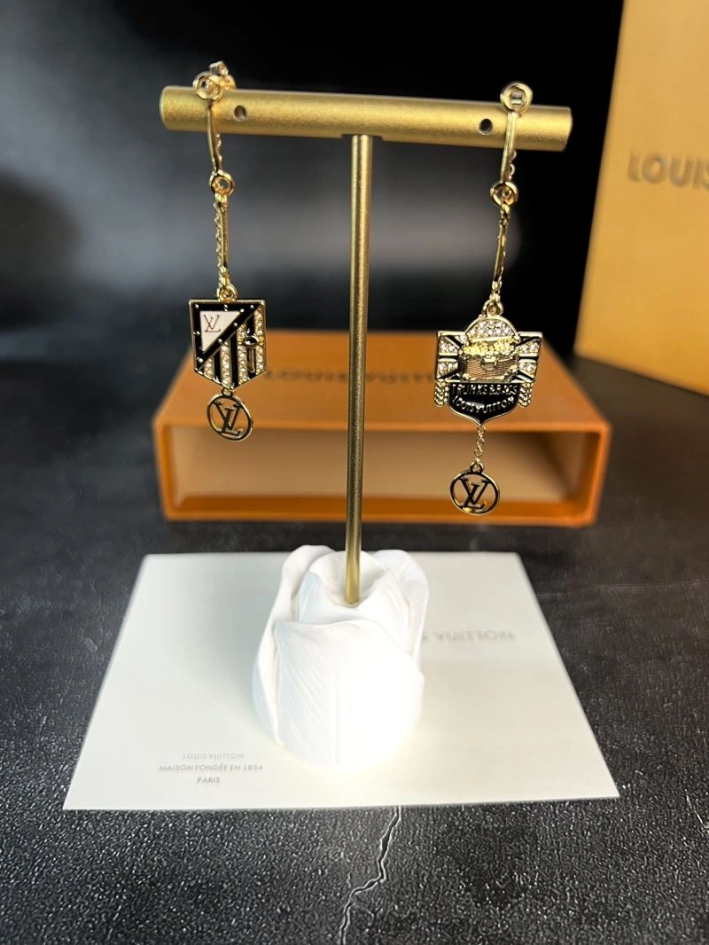 Stylish Louis Vuitton Earrings 250617