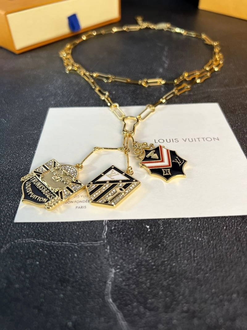 Stylish Louis Vuitton Earrings 250617
