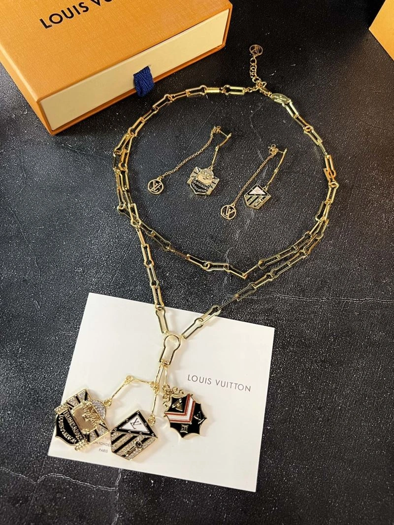 Stylish Louis Vuitton Earrings 250617