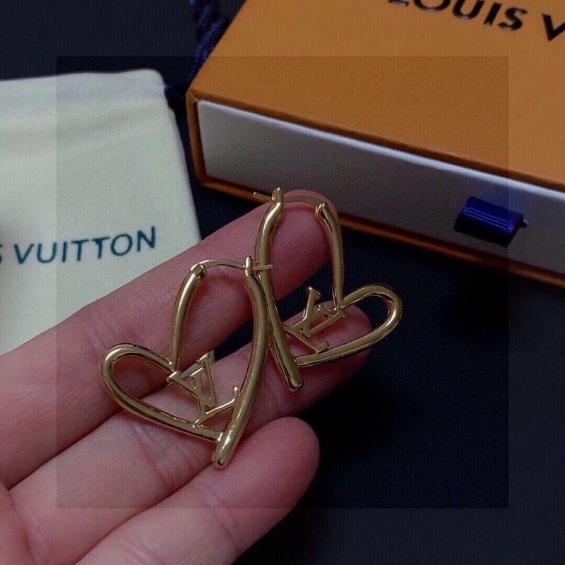 Casual Louis Vuitton Earrings 250636