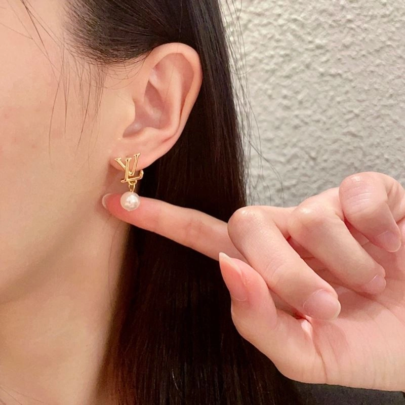 GoodFit Louis Vuitton Earrings 250635