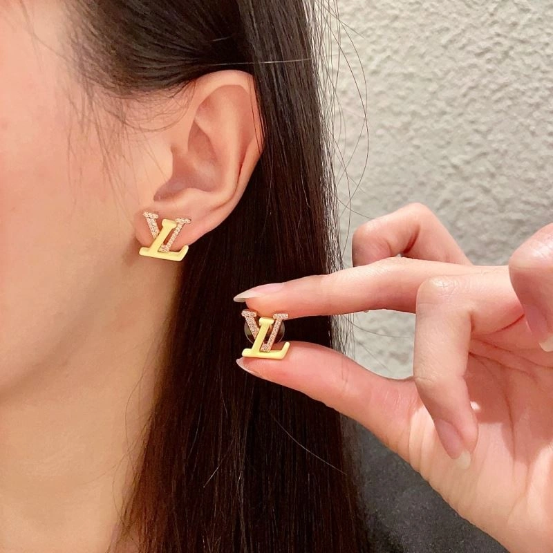 Comfortable Louis Vuitton Earrings 250628
