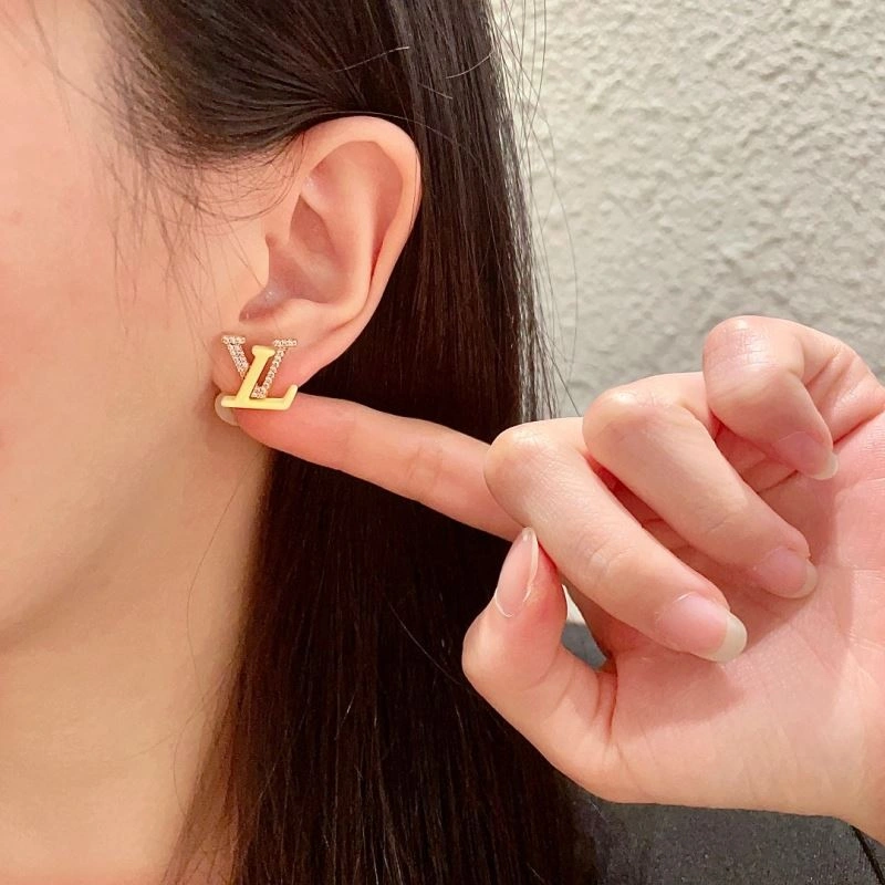 Comfortable Louis Vuitton Earrings 250628