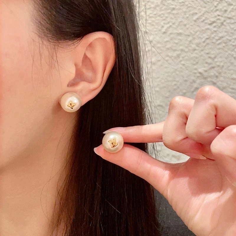 Louis Vuitton Earrings Snug 250616