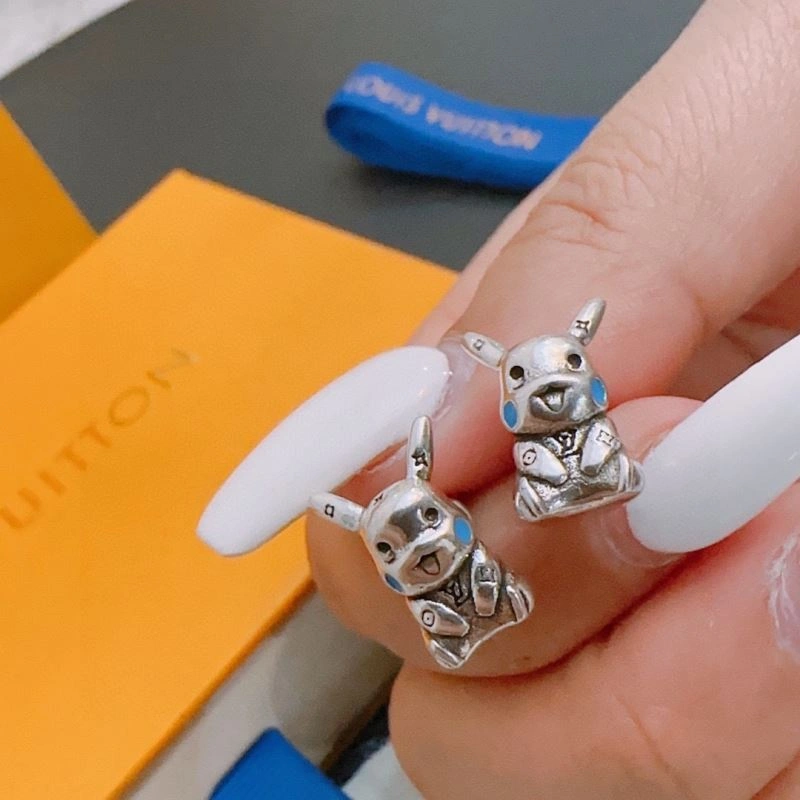 Stylish Louis Vuitton Earrings 250609
