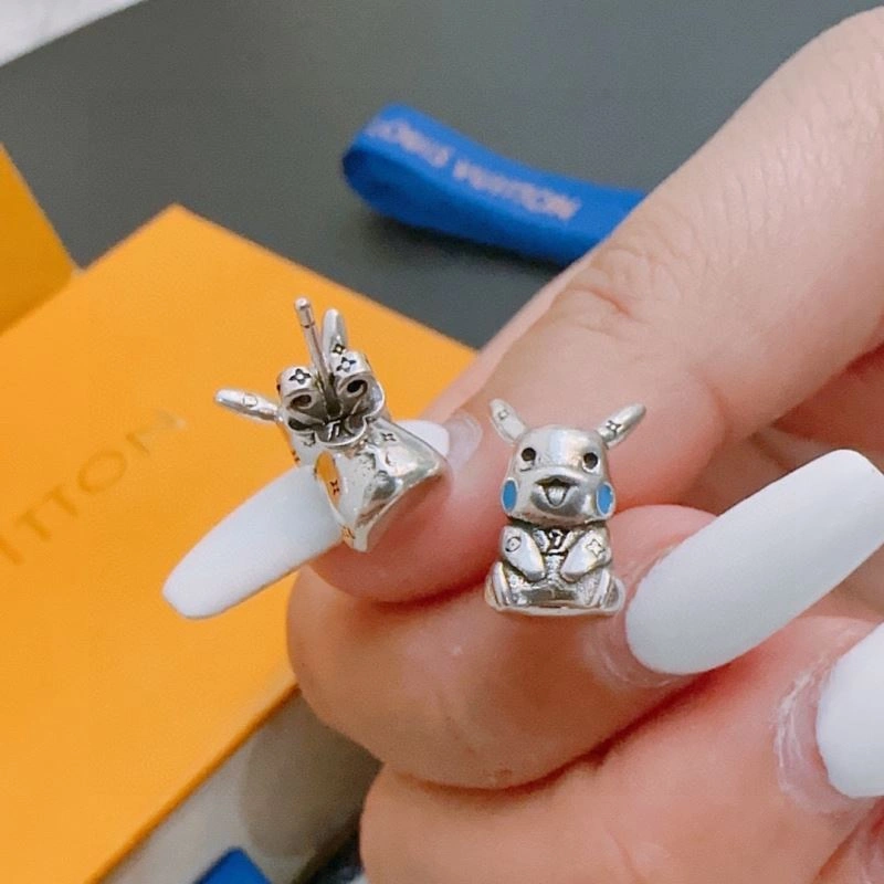 Stylish Louis Vuitton Earrings 250609