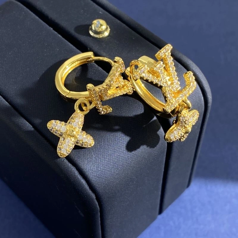 Louis Vuitton Earrings Compact 250600