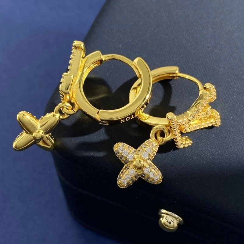 Louis Vuitton Earrings Compact 250600