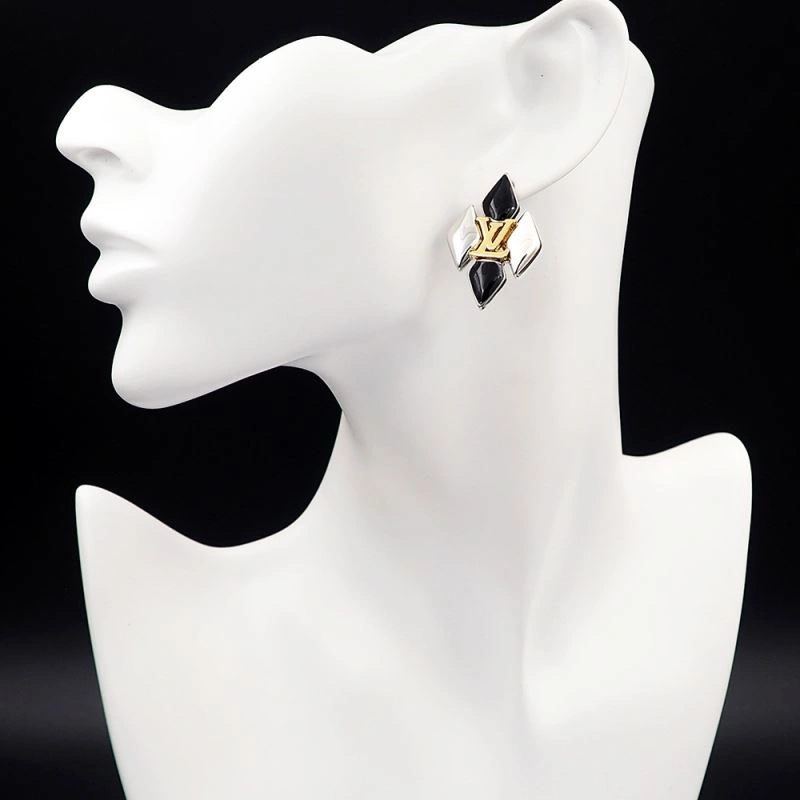 Classic Louis Vuitton Earrings 250586