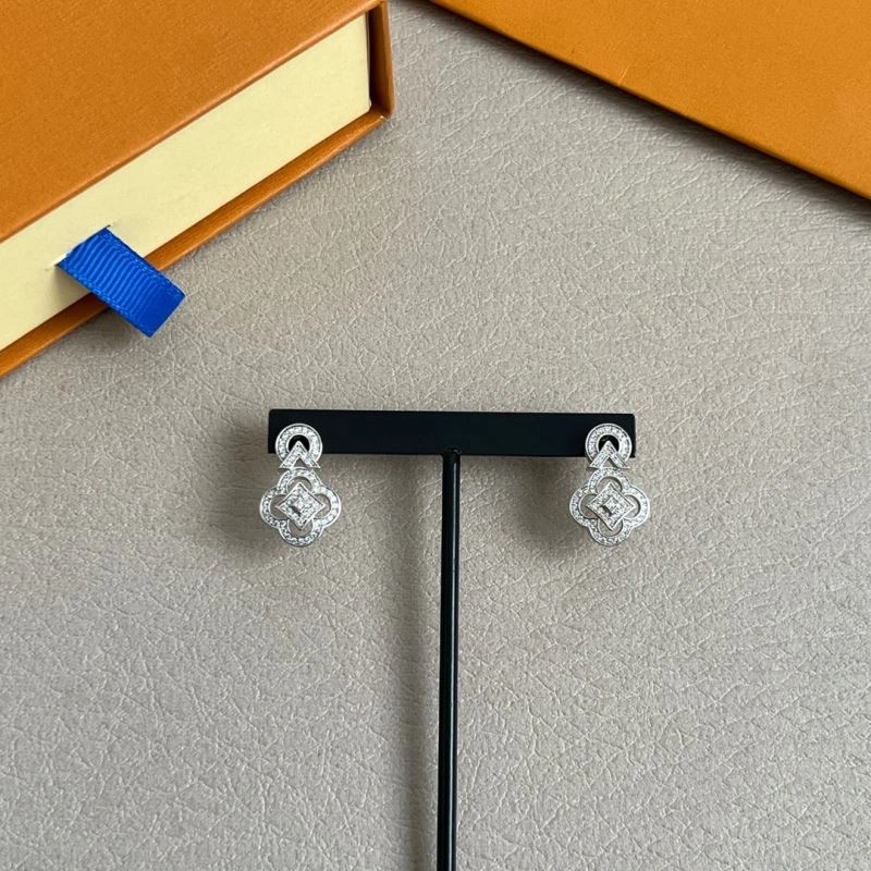 Premium Louis Vuitton Earrings 250210