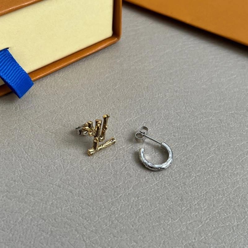 Comfortable Louis Vuitton Earrings 250225