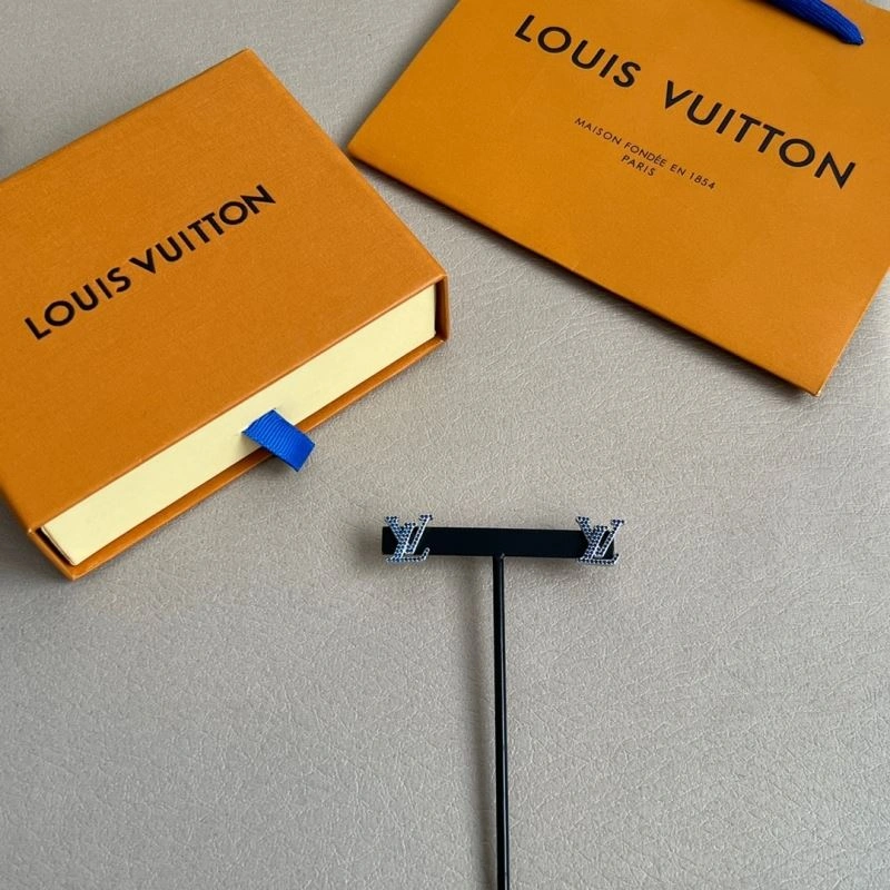 WaterResistant Louis Vuitton Earrings 250223
