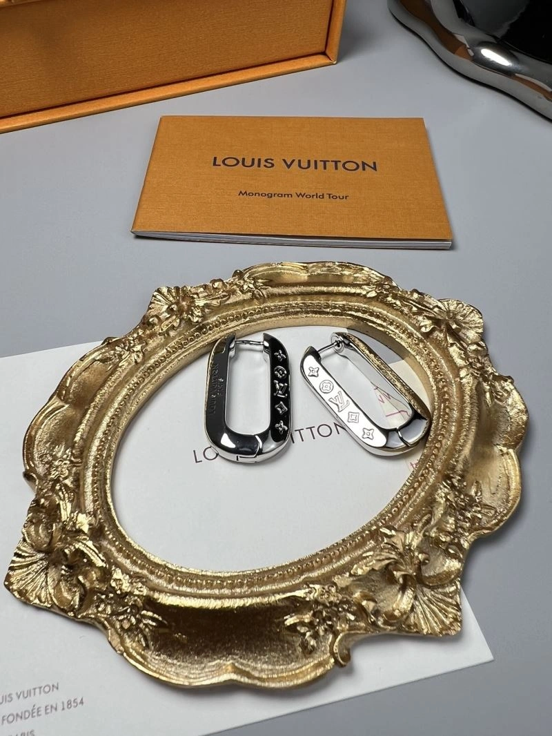 WellDesigned Louis Vuitton Earrings 250204