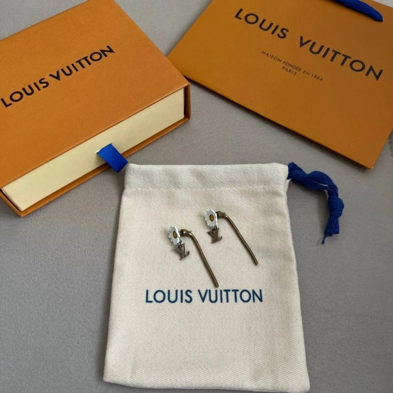 Stylish Louis Vuitton Earrings 250182