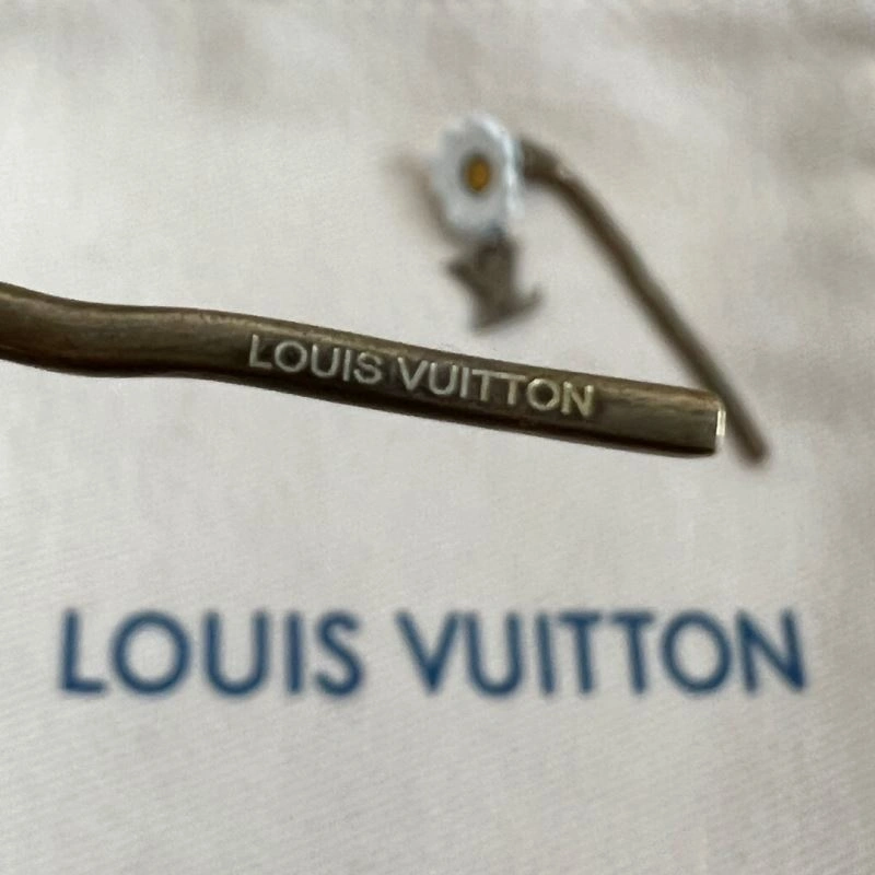 Stylish Louis Vuitton Earrings 250182