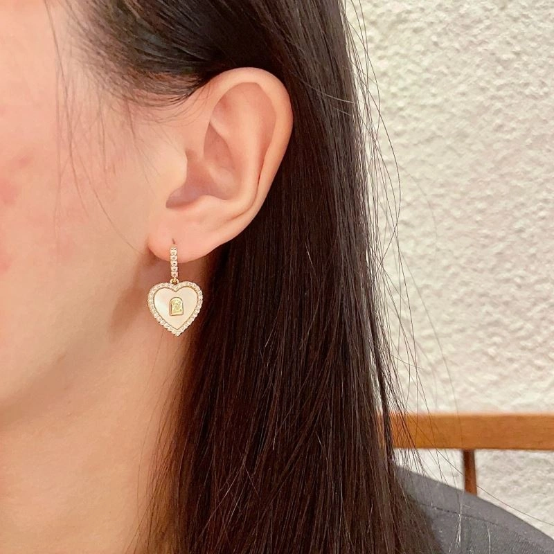 Louis Vuitton Earrings Practical 250177