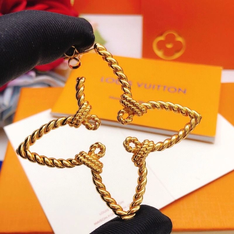 WellDesigned Louis Vuitton Earrings 250181