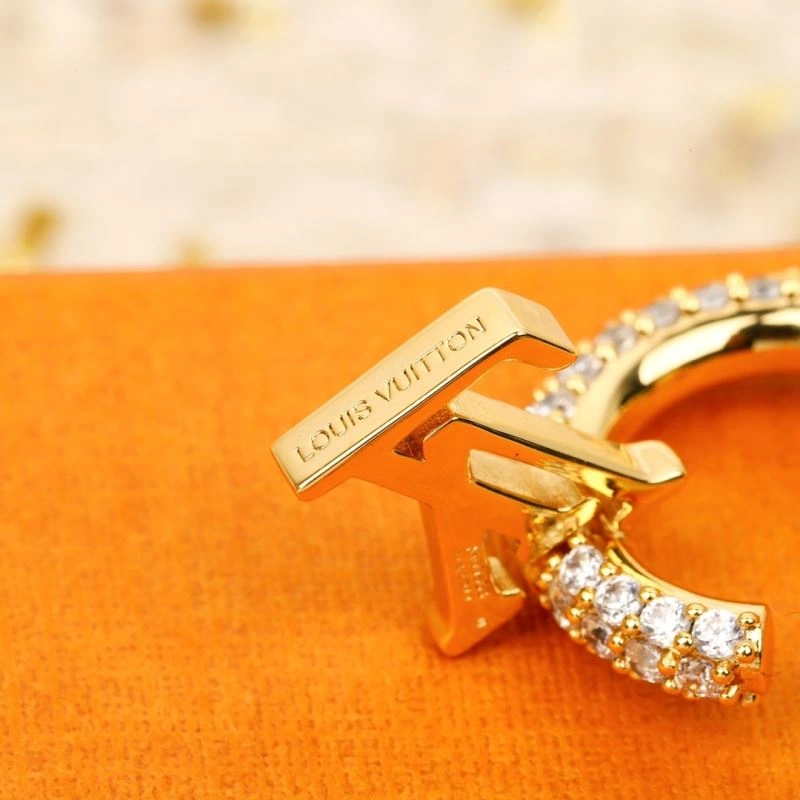 Louis Vuitton Earrings Durable 250131