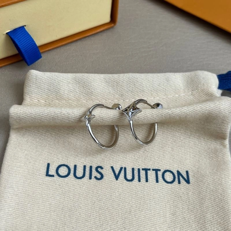 Effortless Louis Vuitton Earrings 250126