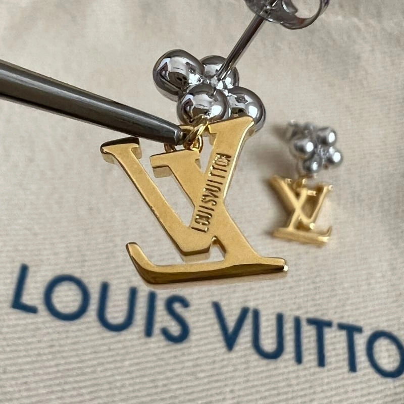 Louis Vuitton Earrings Contemporary 250140