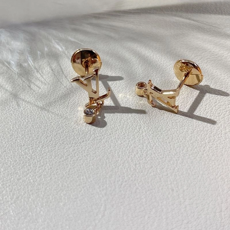 Lightweight Louis Vuitton Earrings 250132