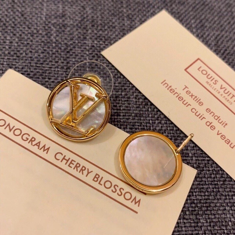 Louis Vuitton Earrings Flexible 250145