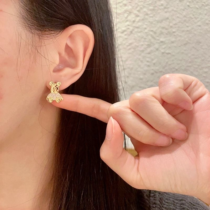 Sustainable Louis Vuitton Earrings 250115