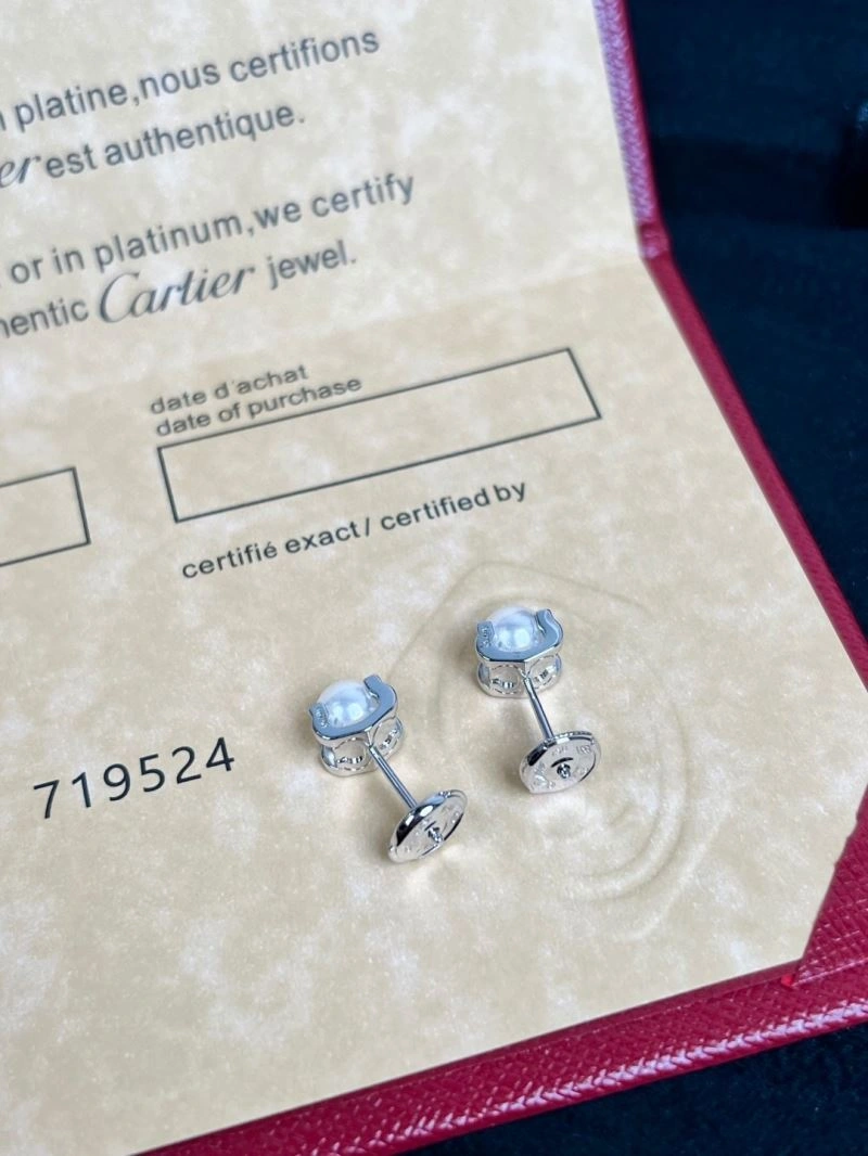 Minimalist Louis Vuitton Earrings 250081