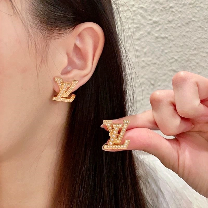 Cozy Louis Vuitton Earrings 249826
